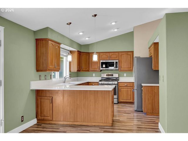2515 NOAH St, Eugene, OR 97402