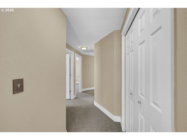 2515 NOAH St, Eugene, OR 97402