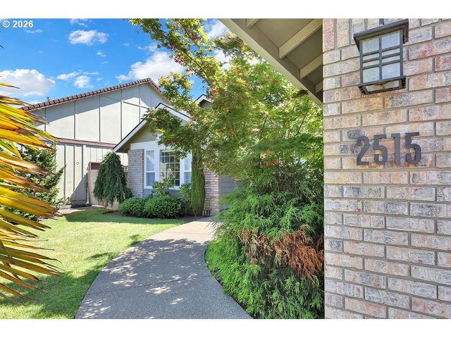 2515 NOAH St, Eugene, OR 97402