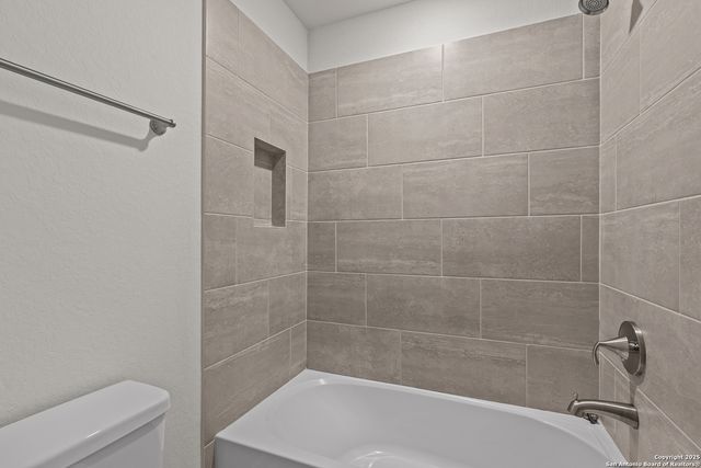 6830 Comanche Post, San Antonio, TX 78233