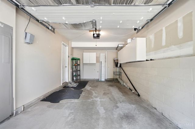 1008 John Street, Cincinnati, OH 45203