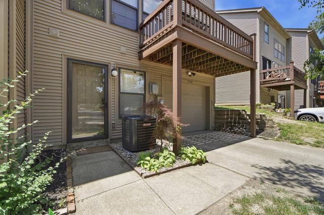 1008 John Street, Cincinnati, OH 45203
