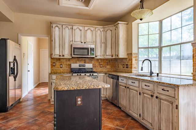 2125 Branchwood, Grapevine, TX 76051