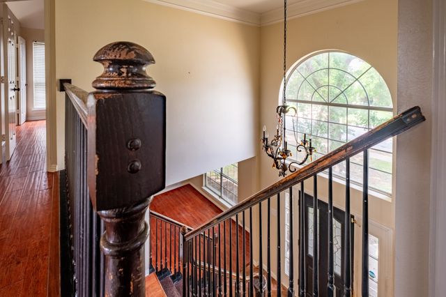 2125 Branchwood, Grapevine, TX 76051
