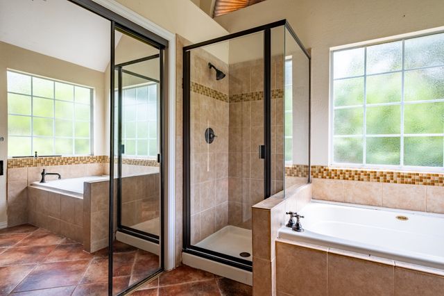 2125 Branchwood, Grapevine, TX 76051
