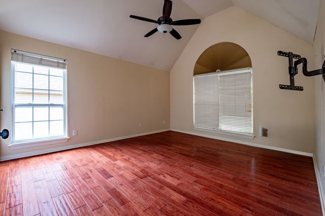 2125 Branchwood, Grapevine, TX 76051