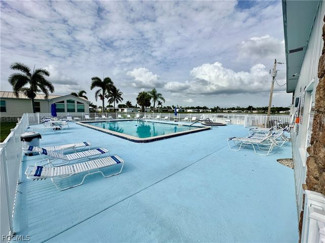 3165 Bunny Run DR, North Fort Myers, FL 33917