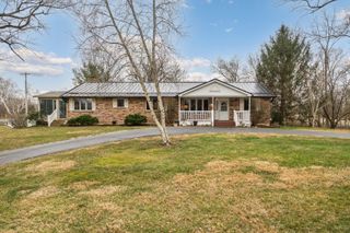 7173 Refugee Road SW, Pataskala, OH 43062