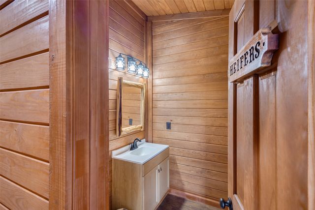 821 Fm 406, Denison, TX 75020