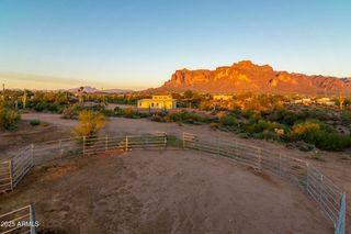 4129 E ROUNDUP Street, Apache Junction, AZ 85119
