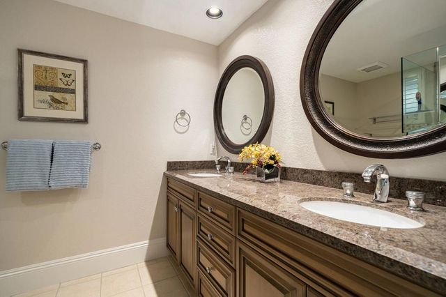 6 Oxford Court, Rancho Mirage, CA 92270