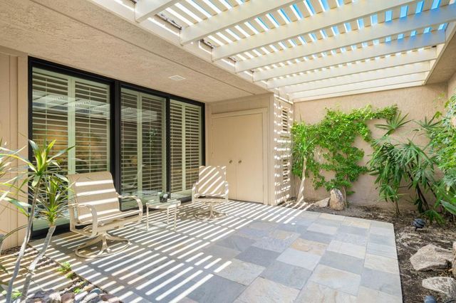 6 Oxford Court, Rancho Mirage, CA 92270