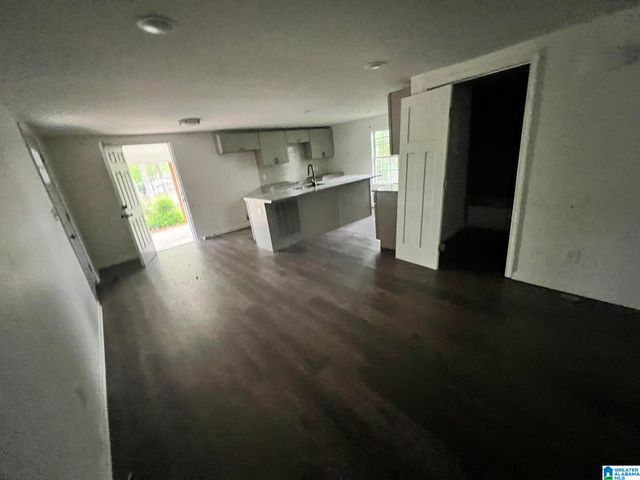 5190 NORTHCREST DRIVE, Northport, AL 35473