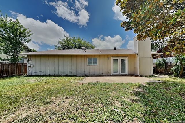 5815 Brambletree, San Antonio, TX 78247