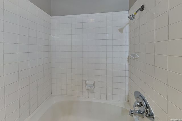 5815 Brambletree, San Antonio, TX 78247