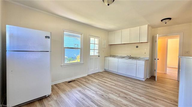 1512 Andover Avenue, Greensboro, NC 27405