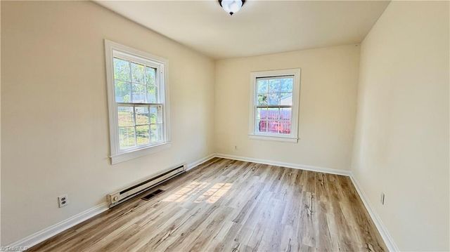 1512 Andover Avenue, Greensboro, NC 27405