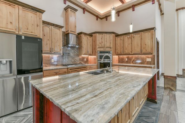 8024 Canoncito Drive NW, Albuquerque, NM 87120