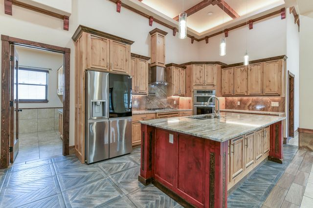 8024 Canoncito Drive NW, Albuquerque, NM 87120