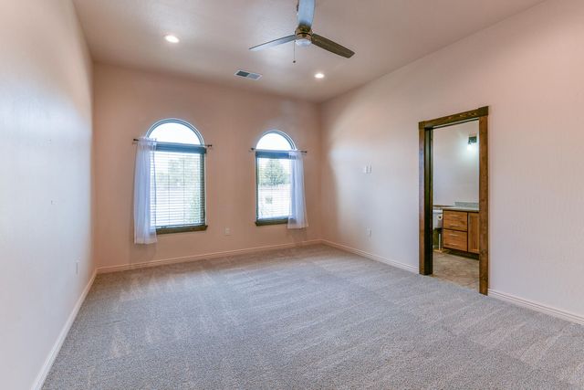 8024 Canoncito Drive NW, Albuquerque, NM 87120