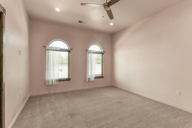 8024 Canoncito Drive NW, Albuquerque, NM 87120