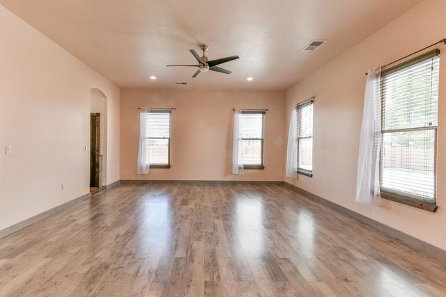 8024 Canoncito Drive NW, Albuquerque, NM 87120
