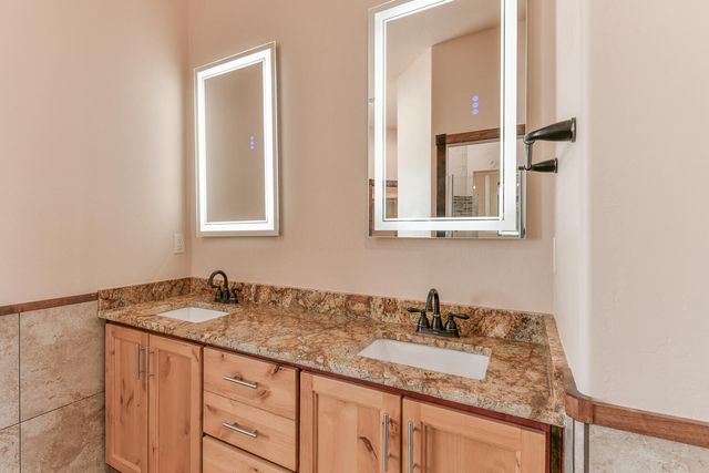 8024 Canoncito Drive NW, Albuquerque, NM 87120