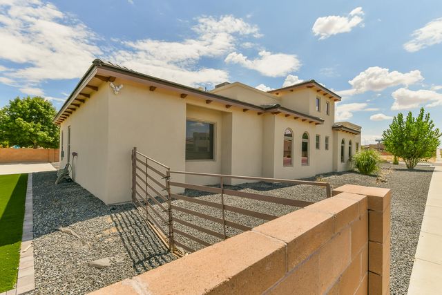 8024 Canoncito Drive NW, Albuquerque, NM 87120