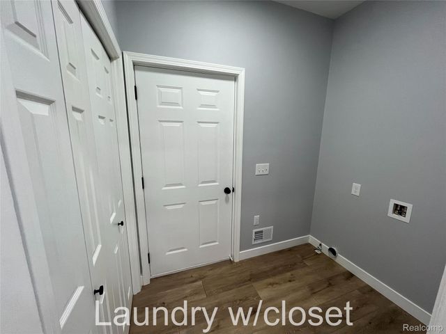 3175 OAKRIDGE Drive, Highland Twp, MI 48356