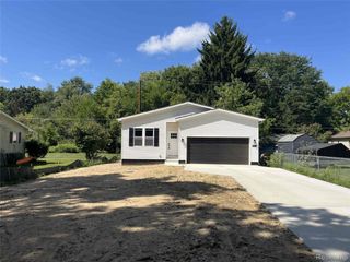 3175 OAKRIDGE Drive, Highland Twp, MI 48356