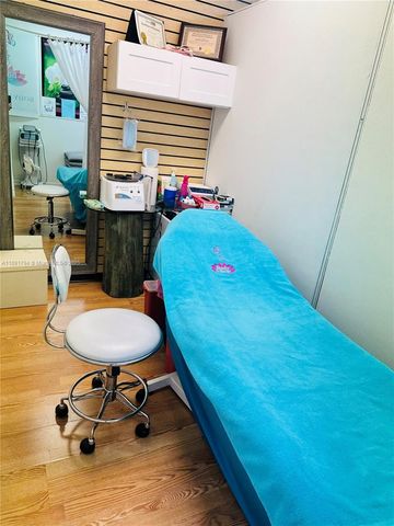 Sample Road, Coral Springs, FL 33065