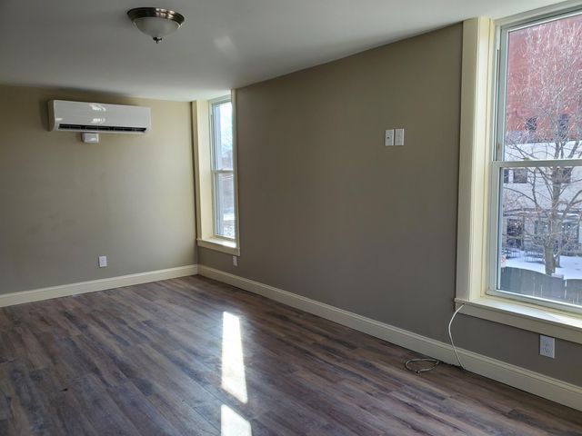 119 Hanover Street, Manchester, NH 03101