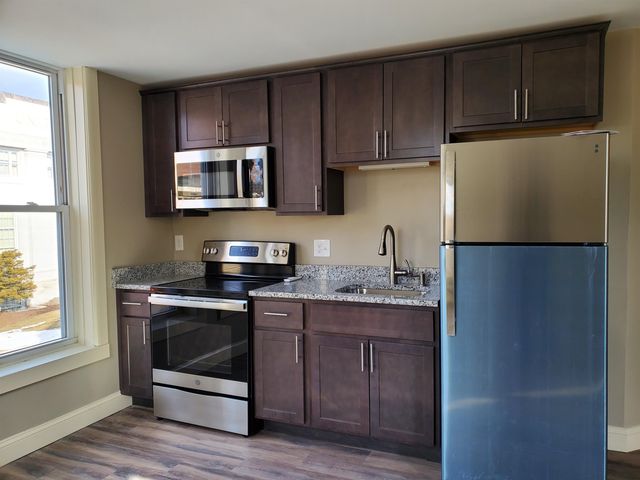 119 Hanover Street, Manchester, NH 03101