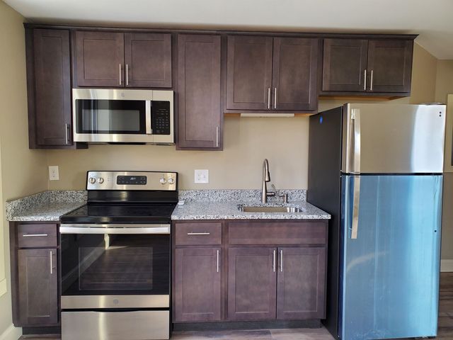 119 Hanover Street, Manchester, NH 03101