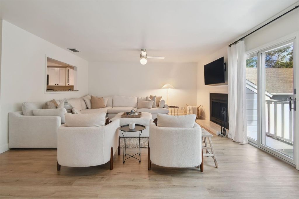 Image 20 of property listing at 4835 W FLAMINGO ROAD, Tampa, FL 33611