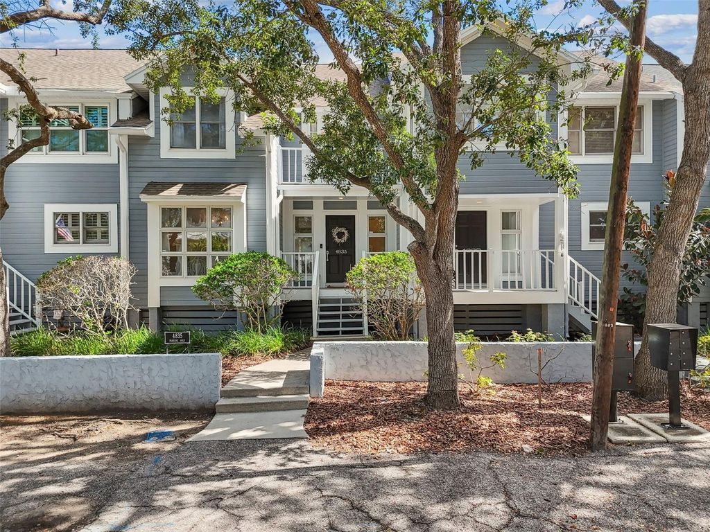 Image 3 of property listing at 4835 W FLAMINGO ROAD, Tampa, FL 33611