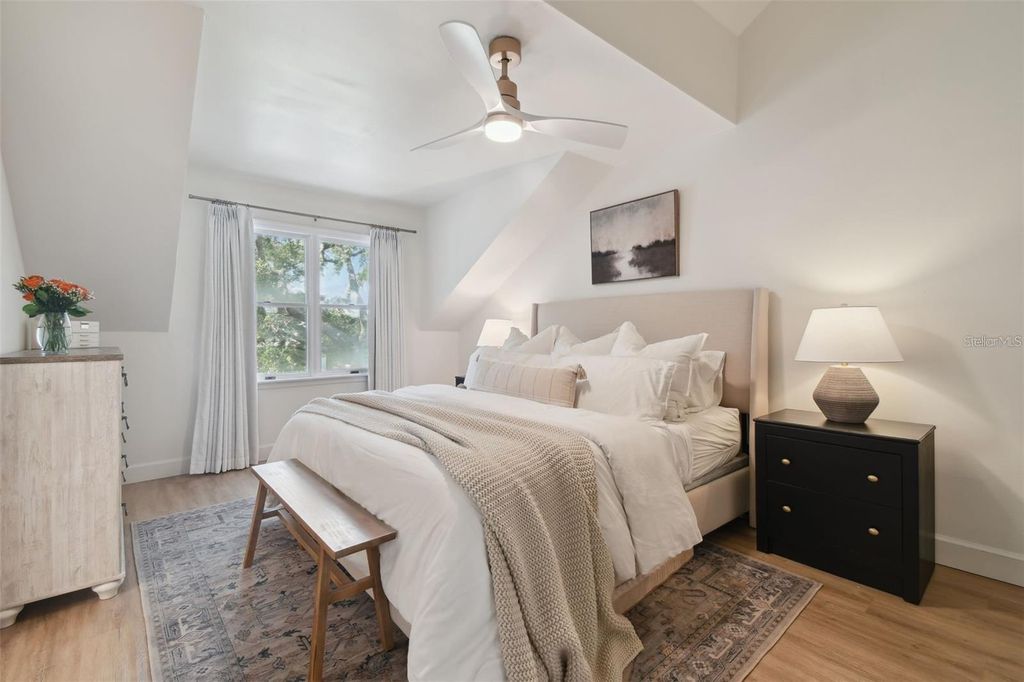 Image 22 of property listing at 4835 W FLAMINGO ROAD, Tampa, FL 33611