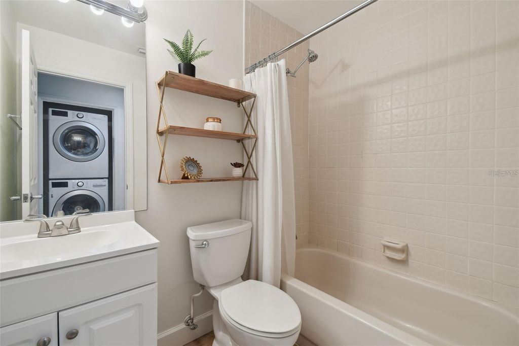 Image 32 of property listing at 4835 W FLAMINGO ROAD, Tampa, FL 33611