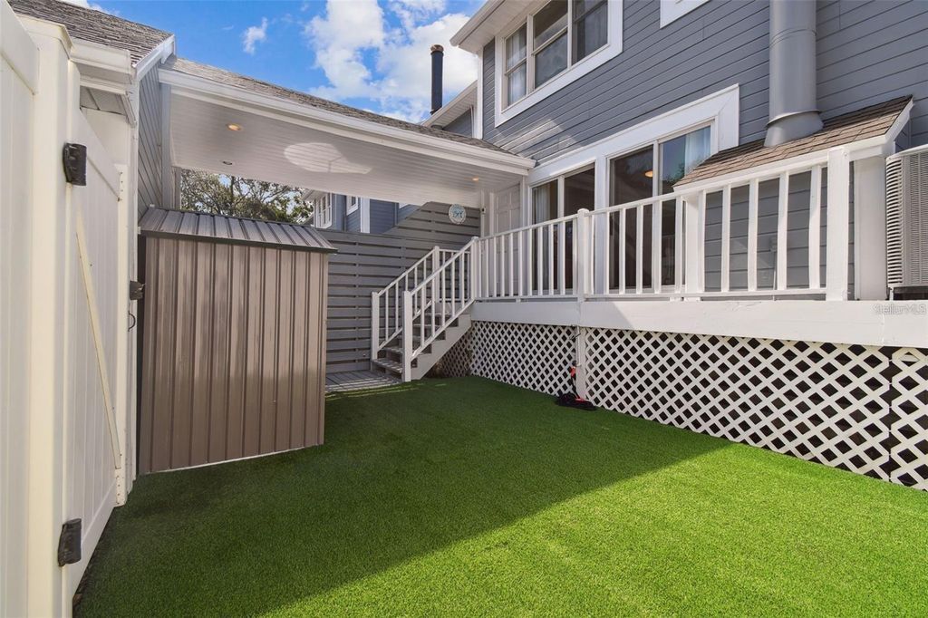 Image 38 of property listing at 4835 W FLAMINGO ROAD, Tampa, FL 33611