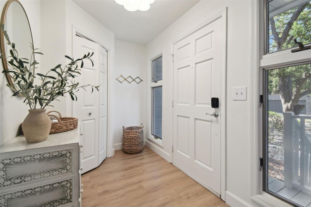 Image 5 of property listing at 4835 W FLAMINGO ROAD, Tampa, FL 33611