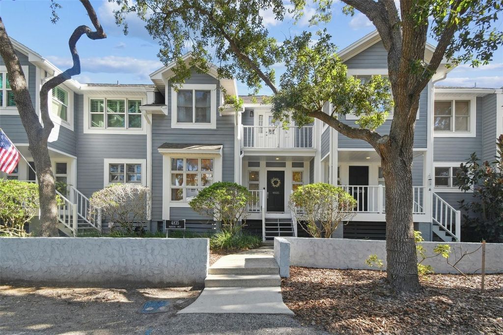 Image 49 of property listing at 4835 W FLAMINGO ROAD, Tampa, FL 33611