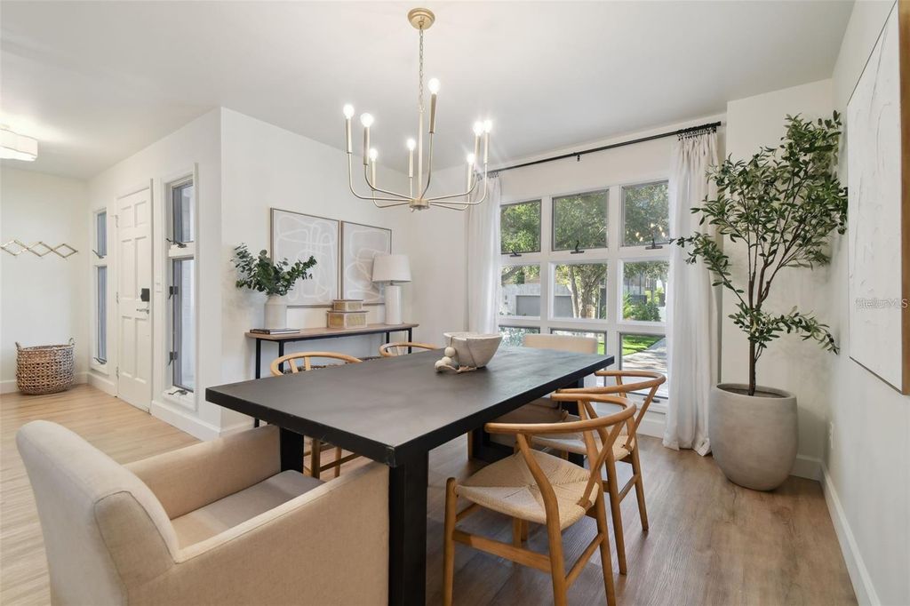 Image 6 of property listing at 4835 W FLAMINGO ROAD, Tampa, FL 33611