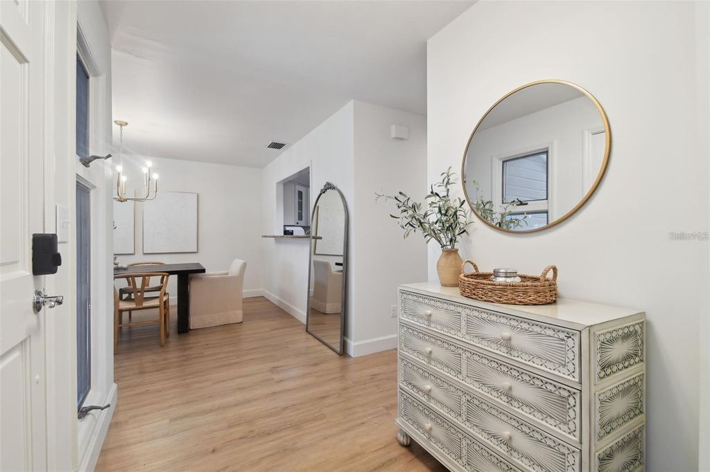 Image 9 of property listing at 4835 W FLAMINGO ROAD, Tampa, FL 33611