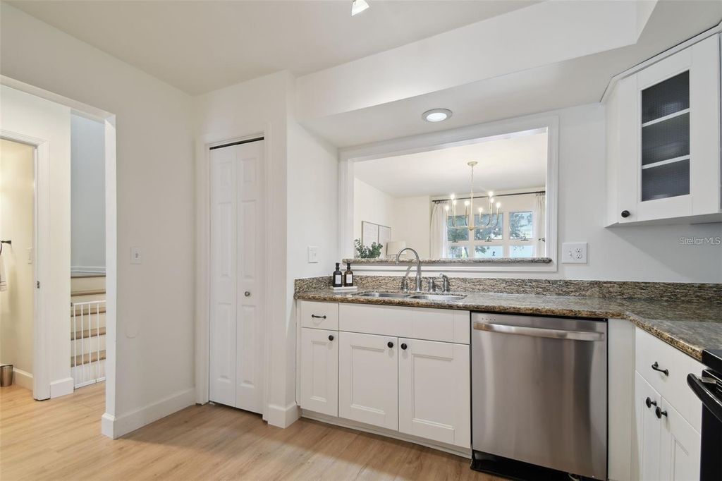 Image 10 of property listing at 4835 W FLAMINGO ROAD, Tampa, FL 33611