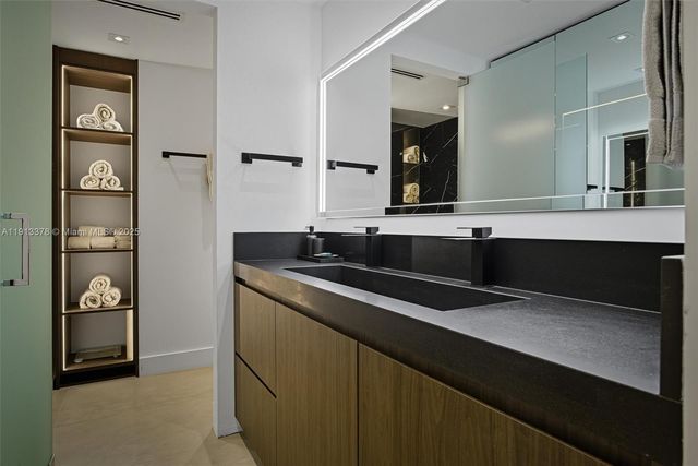 2301 Collins Ave 1634, Miami Beach, FL 33139