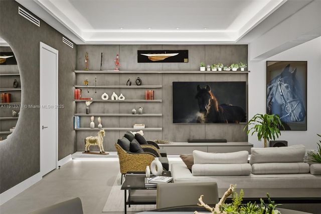 2301 Collins Ave 1634, Miami Beach, FL 33139