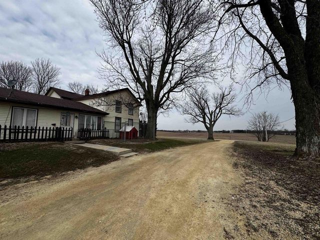10212 E BC Townline Road, Clinton, WI 53525