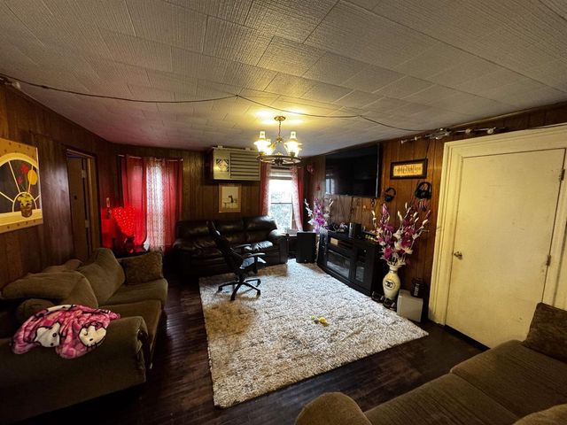 10212 E BC Townline Road, Clinton, WI 53525