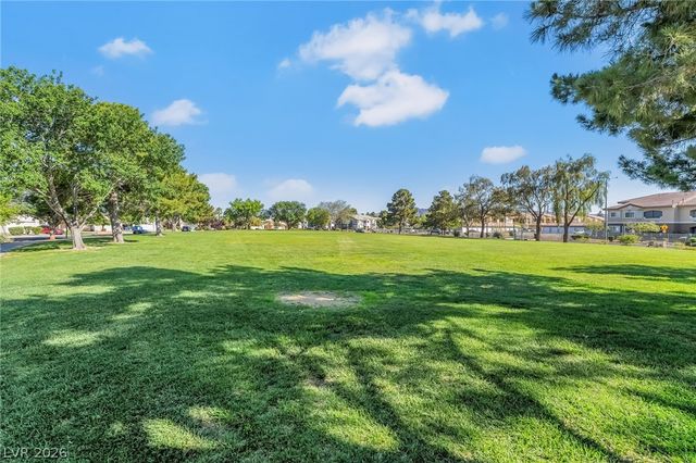 733 Rising Brook Drive, Henderson, NV 89011