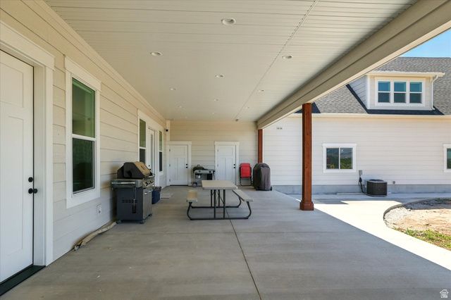 7605 N 2400 W, Amalga, UT 84335